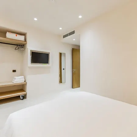 16 Dhermi By Pikhost