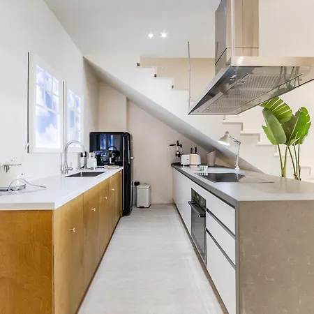 16 Dhermi By Pikhost * Gjilek