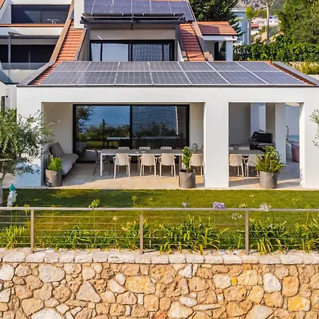 Villa 16 Dhermi By Pikhost