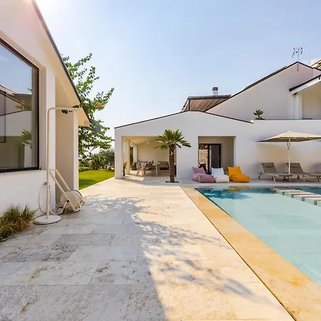 16 Dhermi By Pikhost Villa