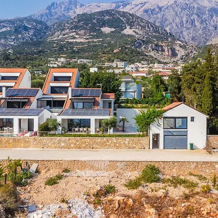 16 Dhermi By Pikhost * Gjilek