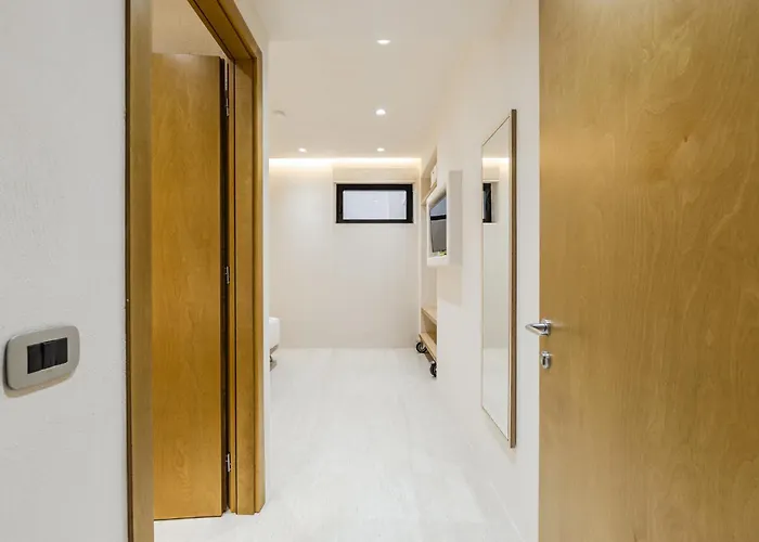 16 Dhermi By Pikhost *