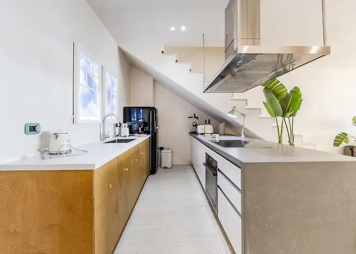 16 Dhermi By Pikhost * Gjilek