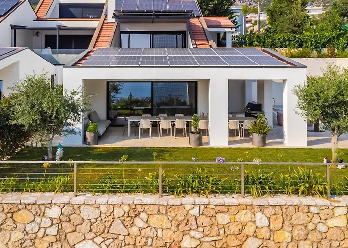 Villa 16 Dhermi By Pikhost