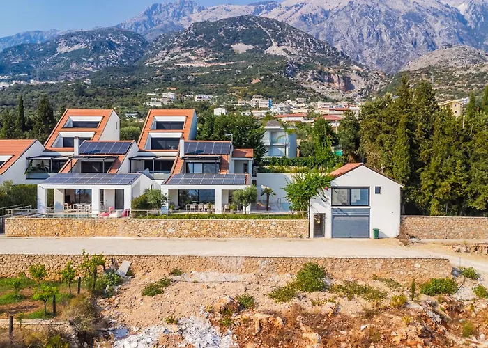 16 Dhermi By Pikhost * Gjilek